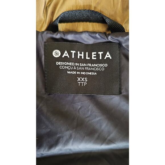 Athleta Downtown Metallic Gold Puffer Vest, Sports, Womens Sz XXS, New, NWOT - Picture 7 of 13